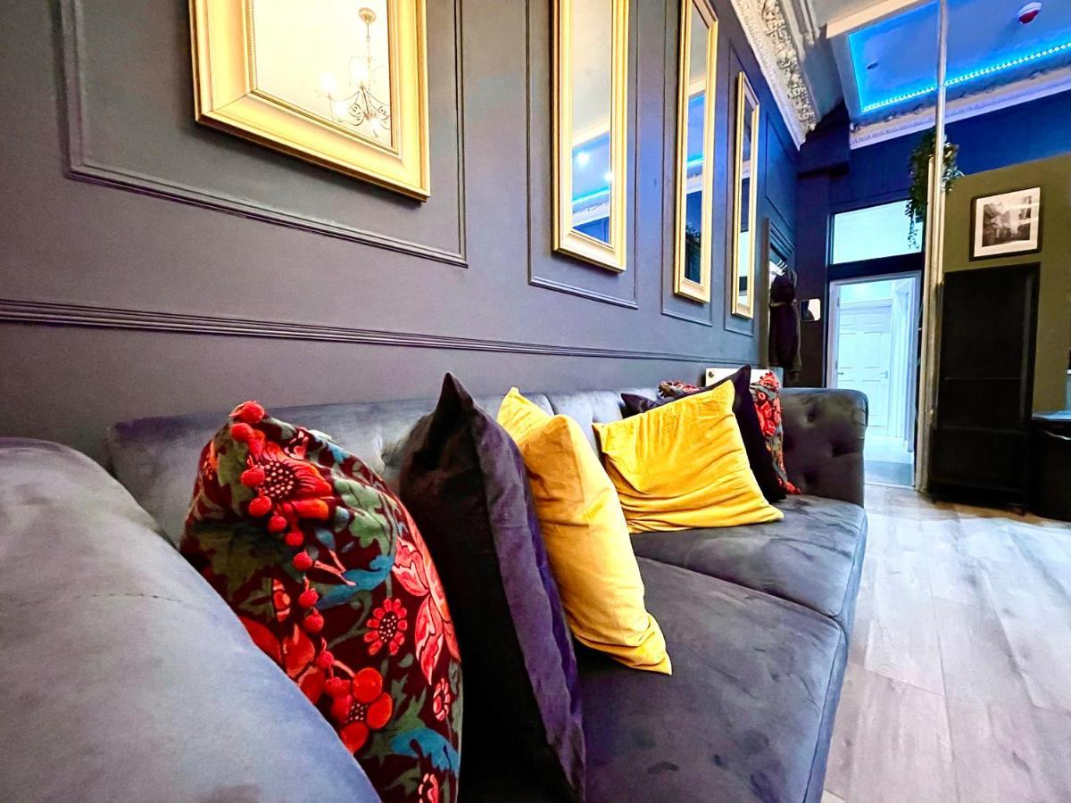 Adeamstays Provides Beautiful Centrally Located 1 And 2 Bed Apartments On Liverpools Boulevard Buitenkant foto