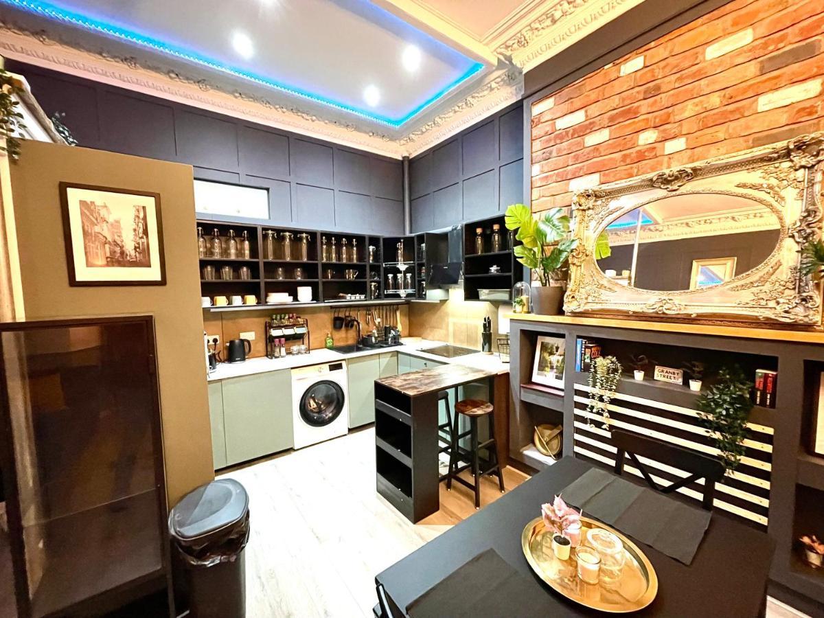 Adeamstays Provides Beautiful Centrally Located 1 And 2 Bed Apartments On Liverpools Boulevard Buitenkant foto