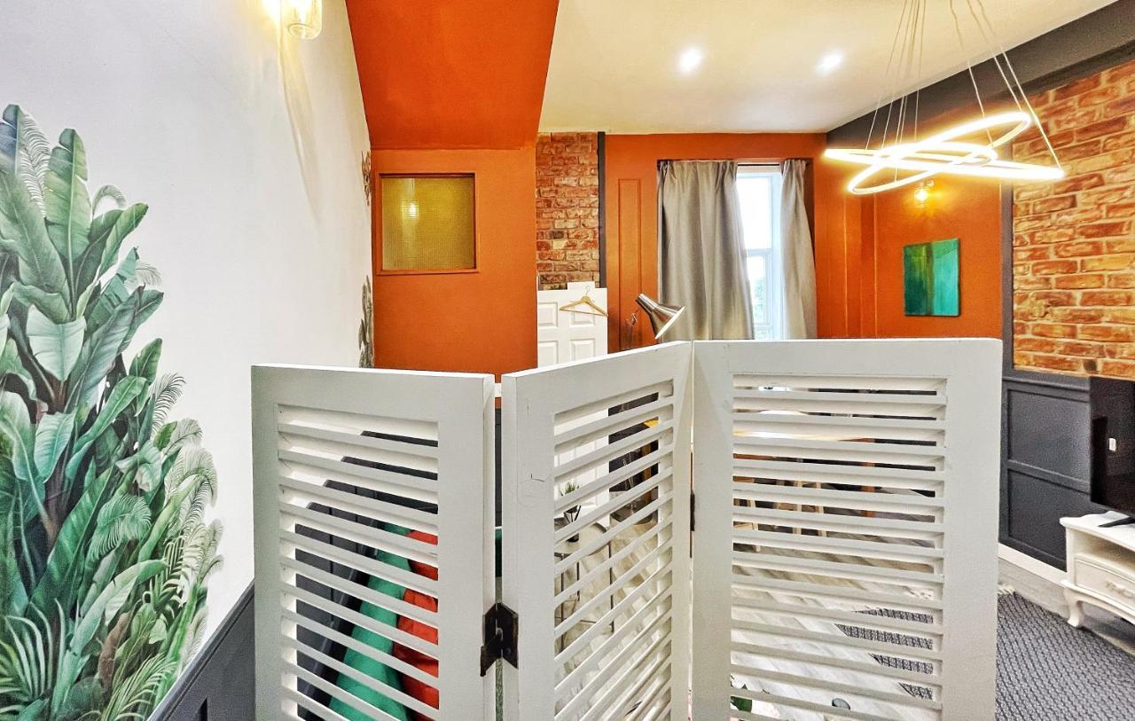 Adeamstays Provides Beautiful Centrally Located 1 And 2 Bed Apartments On Liverpools Boulevard Buitenkant foto